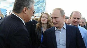 Filippo Lombardi mit Putin Hand in Hand...